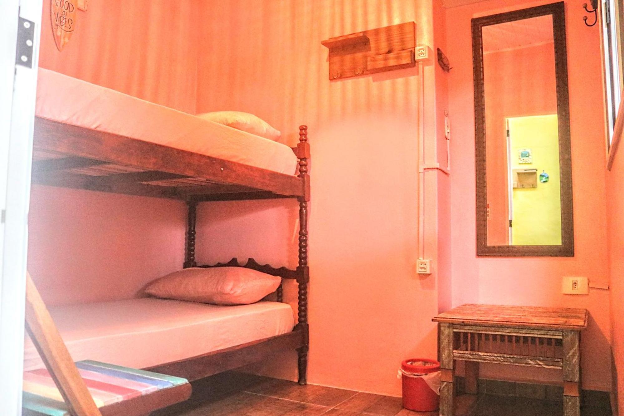 Ubatuba Wild Surf Hostel Habitación foto